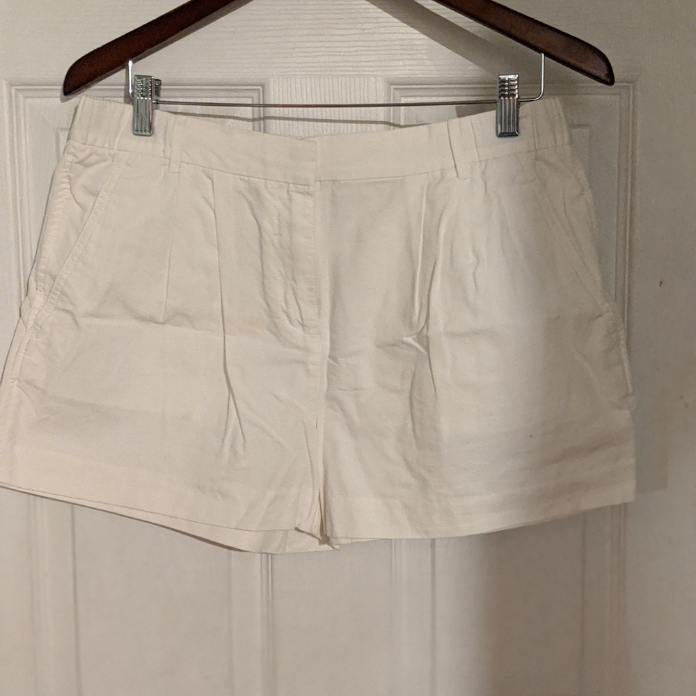 Gap White Linen Shorts
